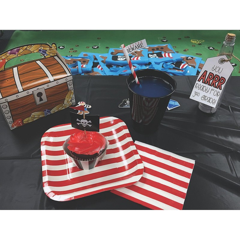 Fun Express Treasure Chest Treat Boxes (1 Dozen), Bulk