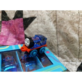 Fisher-Price Thomas & Friends * Minis * Day Out With Thomas ! Exclusive * Set of 2 Minis