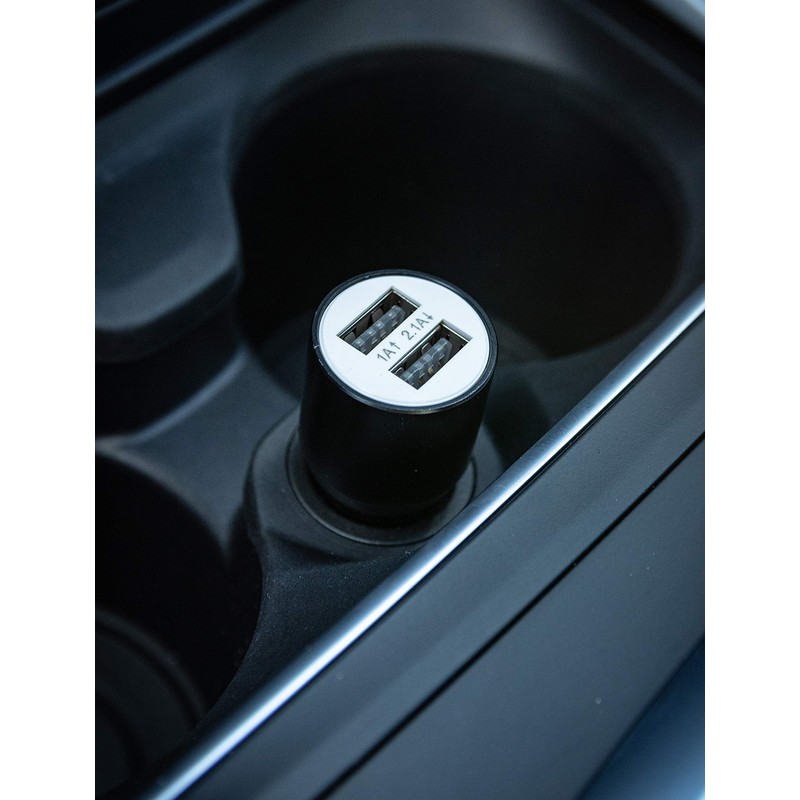 Dual USB Car Adaptor 12/24v Car Accessory Charging Adaptor for