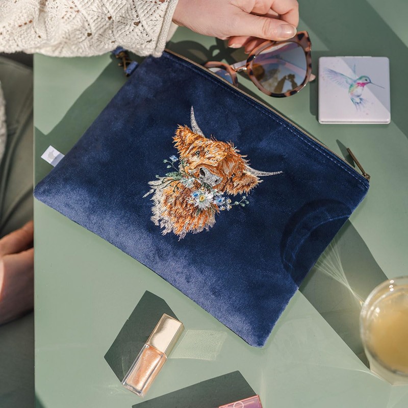 Wrendale Designs Hannah Dale 'Daisy Coo' Highland Cow Embroidered Bag