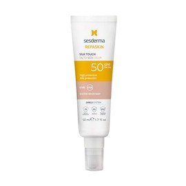 Sesderma Repaskin Tacto Seda Color Fotoprotector solar con alta protección SPF50 50ml