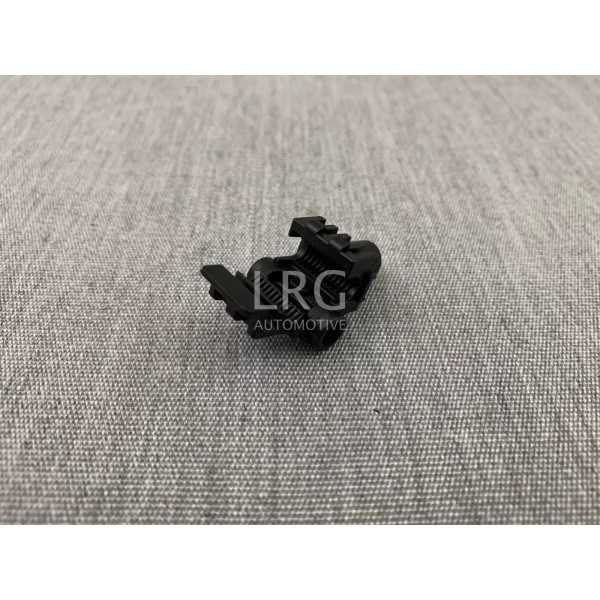 Ford OEM Front Door Latch Actuator Retainer Clip 07-17 Expedition