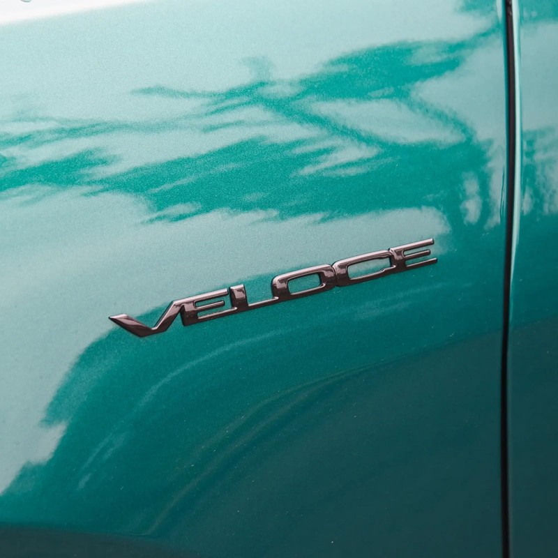 Car Head Fender Letter Decoration Stickers Black Veloce Label for