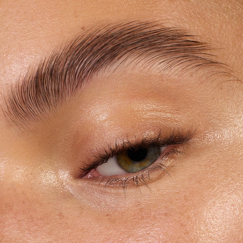 essence | Fix It Like a Pro Brow Fixing Gel