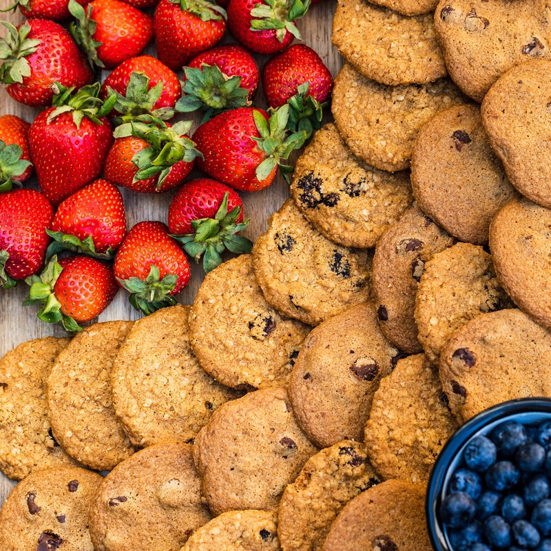 Tate's Bake Shop Walnut Chocolate Chip Cookies, 7 oz