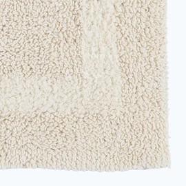 HOMESCAPES Small Bath Mat, Luxury 1600gsm Extra Soft 100% Cotton, Reversible Bathroom Mats Non-Slip, Washable, Super Absorbent, Quick-Dry, Cream Bathroom Rug, 50x50 cm Square