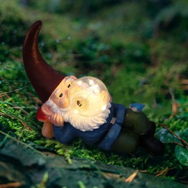 Veflauresi Solar Garden Gnome Statues with Bubble Globe Lights Outdoor Decor for Lawn Garden Yard Patio Housewarming Gift for Women Decorative Outdoor Statue (Blue Lying Gnome)