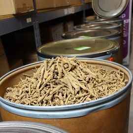 Family Pack: WOHO #171 American Ginseng Assorted Root 3oz +Free American Ginseng Slice Small 1oz