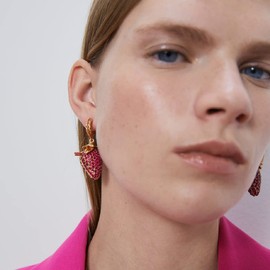 Strawberry Statement Earrings for Women, Red Strawberry Earrings for Girls, 3D Strawberry Dangle Earrings Hypoallergenic, Cute Fruit Strawberry Earrings Studs, Strawberry Drop Earrings, Strawberry Jewelry Gifts Funny Earrings