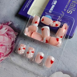 24Pcs Valentine’s Day Press on Nails Short Square Fake Nails Heart Press ons with French Tip False Nails Cute Glue on Nails Romantic Heart Artificial Acrylic Nails for Women Girls Manicure Supplies