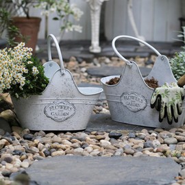 Vintage Rustic Farmhouse Metal Planter, Set of 2 Flower Buckets with Handles, Garden Pots for Herbs Succulents, Wedding Party Home Decor Accents (White)