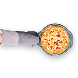Joseph Joseph Nest™ Stampo Antiaderente Rotondo da Forno, Teglia per Torte, 23 cm, Acciaio al Carbonio, Maniglie Facili da Impugnare, Garanzia 10 Anni