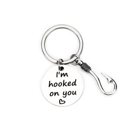 SHTALHST Couples Keychain,Fishing Keychain for Him Her,Hooked on You Couple Gift for Boyfriend Girlfriend