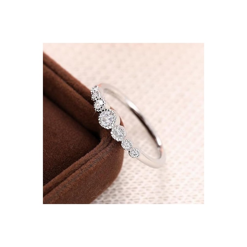 Simple ring, ladies' eternity ring. (8)