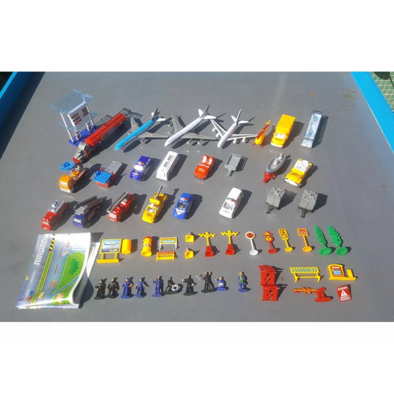 NA Aviator Action! Kids Airport and Airplanes Playset 57 Piece