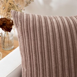 Kevin - Juego de 2 fundas de almohada de pana suave y decorativas, fundas de almohada de rayas bohemias, decoración del hogar para sofá, cama, sala de estar, 20 x 20 pulgadas, color café claro