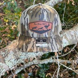 Deer Dog Hunting Patch Hat Richardson 112 Camo (5 patterns available) - Color: Mossy Oak Bottomland