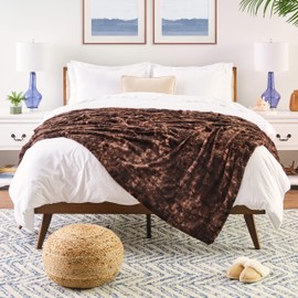 Chanasya Premium Double Sided Oversized Faux Fur Wolf Soft Faux Fur Throw Blanket - Fuzzy Plush Cozy Blanket for Sofa Chair Couch Living Room Bedroom Birthday Gift & Home Decor (Queen) Chocolate