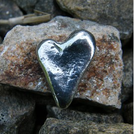 'Lucky Charm "Heart Hand Poured Pewter (Pewter)