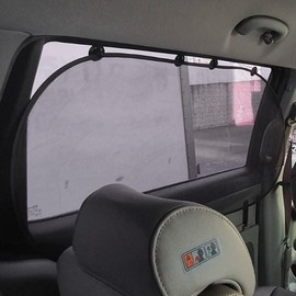 Large suction-type convenient rear seat sunshade for vehicles / 차량용 대형 햇빛가리개 흡착식 간편한 뒷좌석 차양막