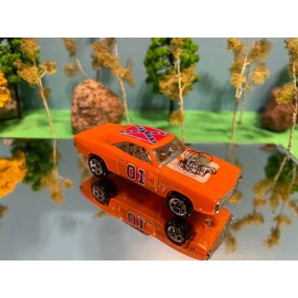Hot Wheels Dukes of Hazzard 01 The General Lee, Dodge Charger, Custom Detailed Engine Cool