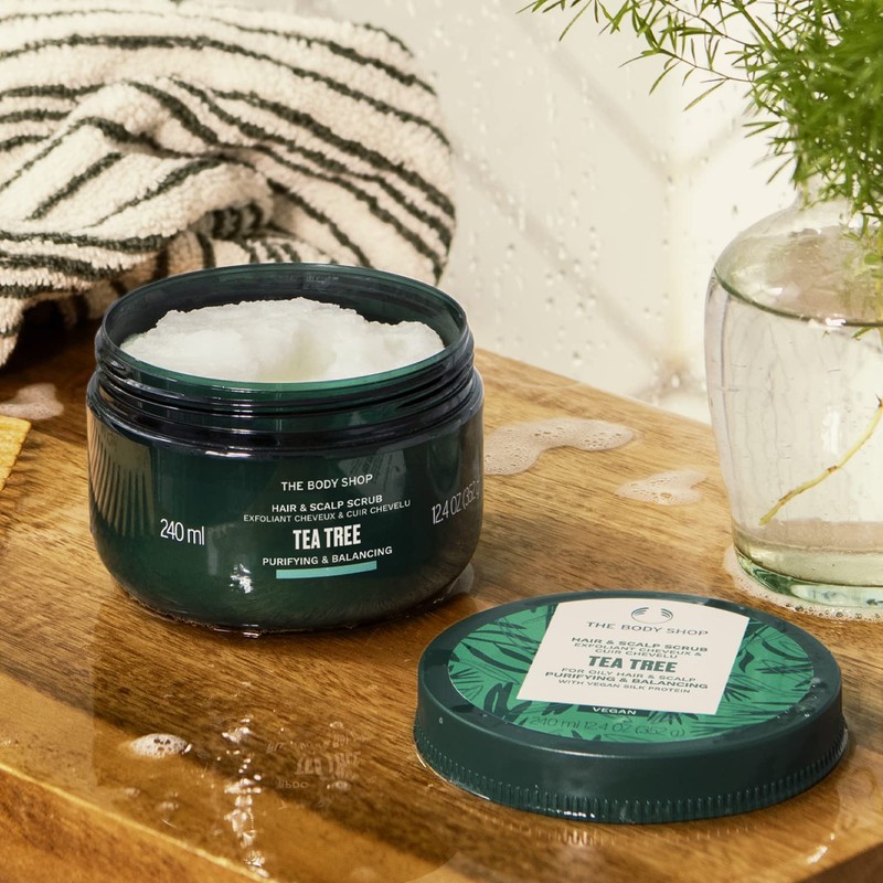 The Body Shop TT Clear & Balancing Hair Scrub, 8.5