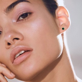 BLISI Green Onyx Pure Titanium Stud Earrings 5mm Natural Stone Women Earrings Hypoallergenic Gemstone Earring Flat Back Earrings for Sensitive Ears 20G