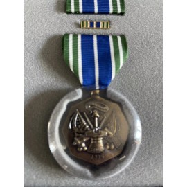 NEW Issued U.S. Army Achievement Medal Decoration Set