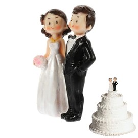 Kisangel - Muñeca decorativa para parejas, decoración de pastel de resina, figura de novia y novio, decoración de pastel de boda, accesorio de mesa para boda, multicolor, 4.52 x 2.28 x 1.57 pulgadas