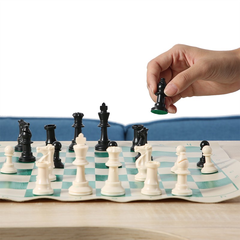 Portable Chess Set with Backpack Promote Children 's Intelligence Game