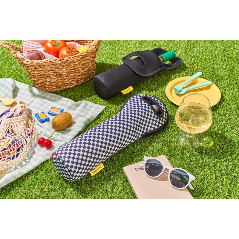 Single Wine Carrier Tote Bag (Checkered) (black white)