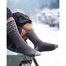 OutdoorMaster Ski Socks, 2/3/4 Pack Snowboarding Socks for Men & Women, Thermal Winter Warm & Breathable, Over The Calf