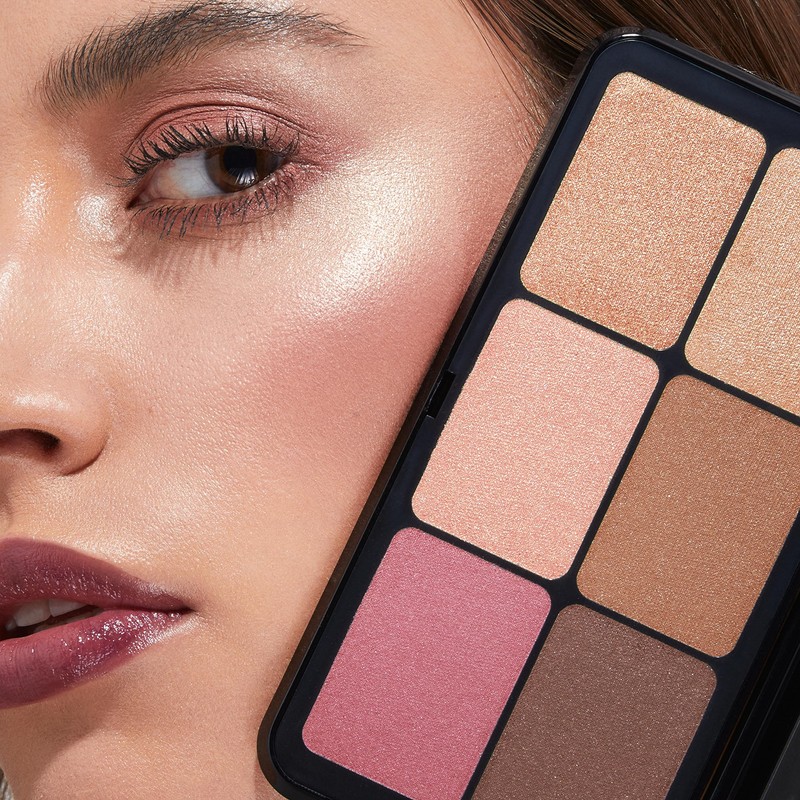 KIKO Milano Irresistible Total Look Face Powder Palette 02 |