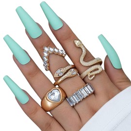 Crymystal 5PCS Gold Rings Set for Women Vintage Snake Knuckle Stackable Rings Bohemian Crystal Heart Finger Rings Purple Rhinestone Rings Engagement Rings (White)