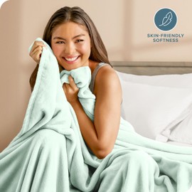 Bare Home Fleece Blanket - Full/Queen - Spring Mint - Lightweight Throw for Bed, Sofa, Couch, Movie Night, Camping, and Travel - Microplush - Cabin Blanket (Full/Queen, Spring Mint)