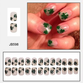 Tyuimhx St. Patrick's Day Press on Nails Short Square Fake Nails with Green Shamrock Designs Glitter False Nails Full Cover Stick on Nails Acrylic Artificial Nails for Women Glue on Nails 24 Pcs