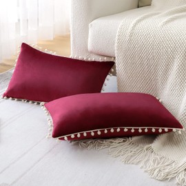 Sungeek Pack of 2 Decorative Cushion Covers Soft Velvet Pompoms Pillow Covers with Invisible Zipper Lumbar Home Decor Throw Pillow Cases for Sofa Bedroom Living Room 40x60cm Burgundy