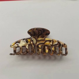 CARAVAN® Hand Made Claw Onyx Color 3.5" Of Celluloid Acetate Material