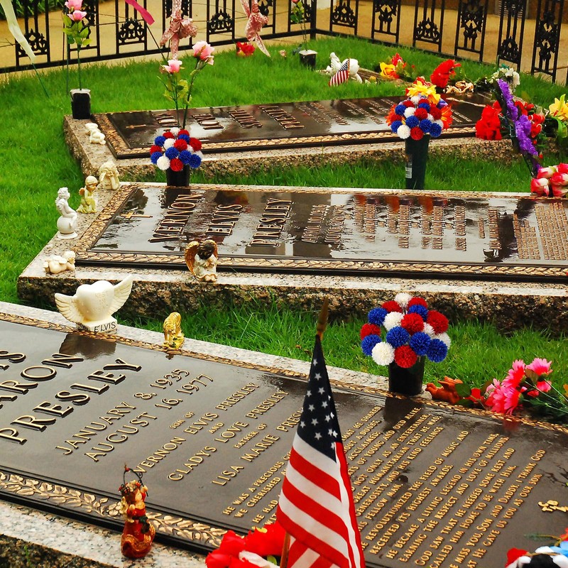 XunYee 24 Pcs Patriotic Artificial Flowers Cemetery Flowers for Graves