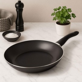 VERY TITAN Made in Germany Bratpfanne 28 cm, antihaft beschichtete Pfanne für alle Herdarten inkl. Induktion und Backofen, Induktionspfanne zum fettarm Braten, Schwarz