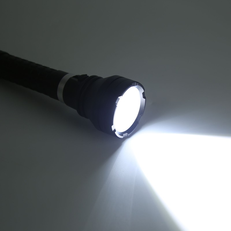 Underwater Flashlight High Brightness 1500 to 2000LM IPX8 Waterproof XHP70