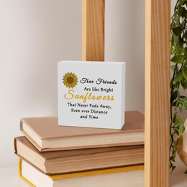 True Friends Gifts for Women Best Friend Friendship Decor for Bestie Rustic Wooden Sign Desk Decor for Home Office Moving Away Gifts for Friend Long Distance Gift Sunflower Decor Gift for Friends BFF