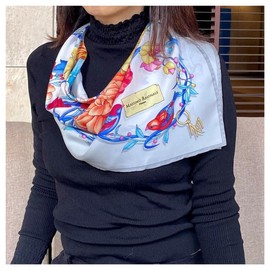 Massimo Ravinale Italian Scarf, Silk, Large, Square, 3.5 x 3.5 inches (90 x 90 cm), Women's, 100% Silk, Flower Garden and Birds, Present, Gift, Wife, Mother, Grandmother, Birthday, Mother's Day,