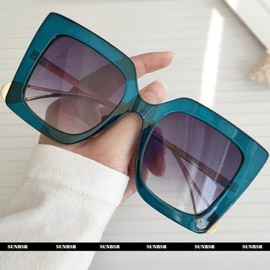 SUNBSR Fashion Oversized Square Sunglasses for Women Classic Big Frame Trendy Cute Cat Eye Style Sunnies (Blue/Grey Gradient)