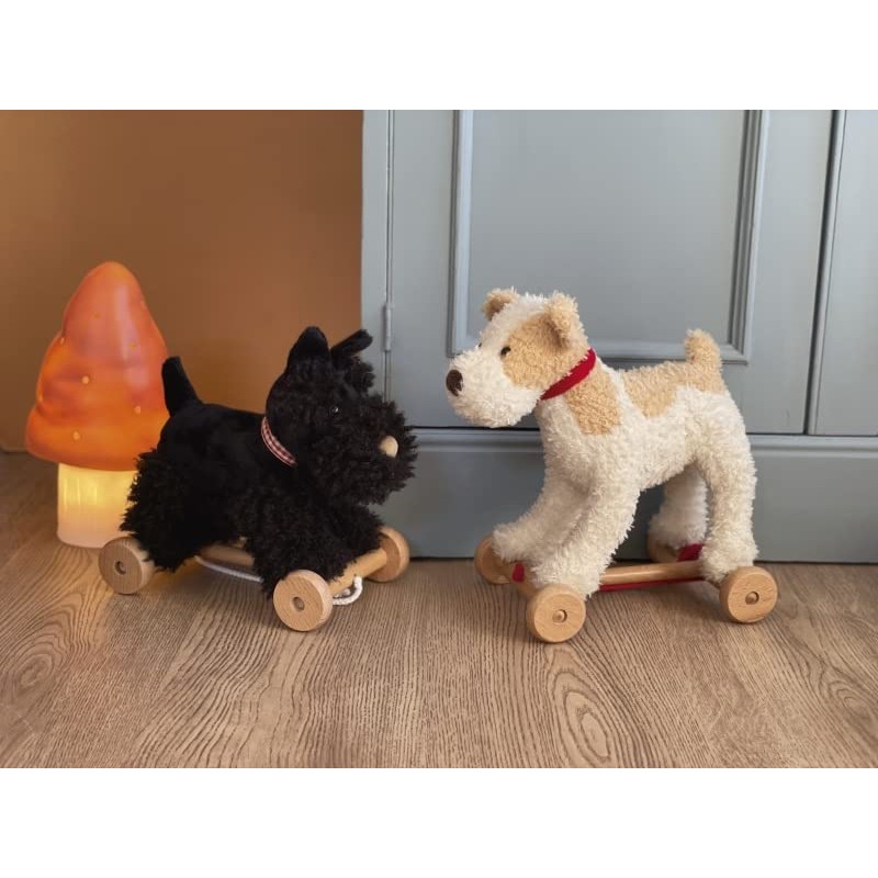 Egmont Toys Eliot 591022 Wooden and Plush Drawing Set for