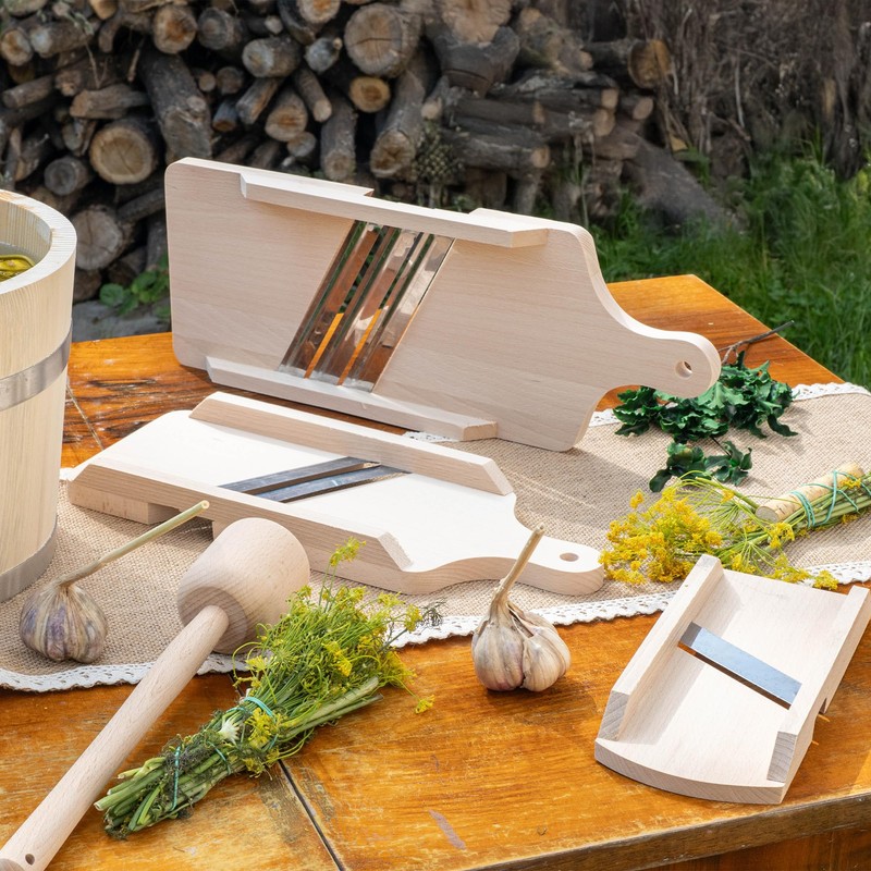 KADAX Wooden Vegetable Slicer, Herb Slicer with 3 Sharp Stainless
