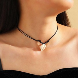 Xduargs Boho Shell Pendant Necklace Black Rope Cowrie Choker Necklace Vintage Braided Rope Seashell Necklace Shell Wax Waterproof Necklace Summer Beach Chain Necklace Jewelry for Women