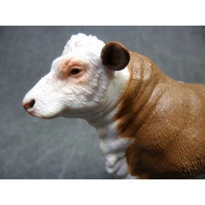 CollectA NIP * Polled Hereford Bull * 88861 Breyer Cow
