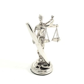 Bey Berk Justice Pen Holder