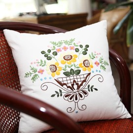 PAIKIUU Embroidery Kit Cushion Cover Pillowcase Craft Kits for Adults Beginners, Hand Embroidery DIY Sewing Kit Pillow Case Cover with Flower Patterns Hoop Without Pillow Insert White